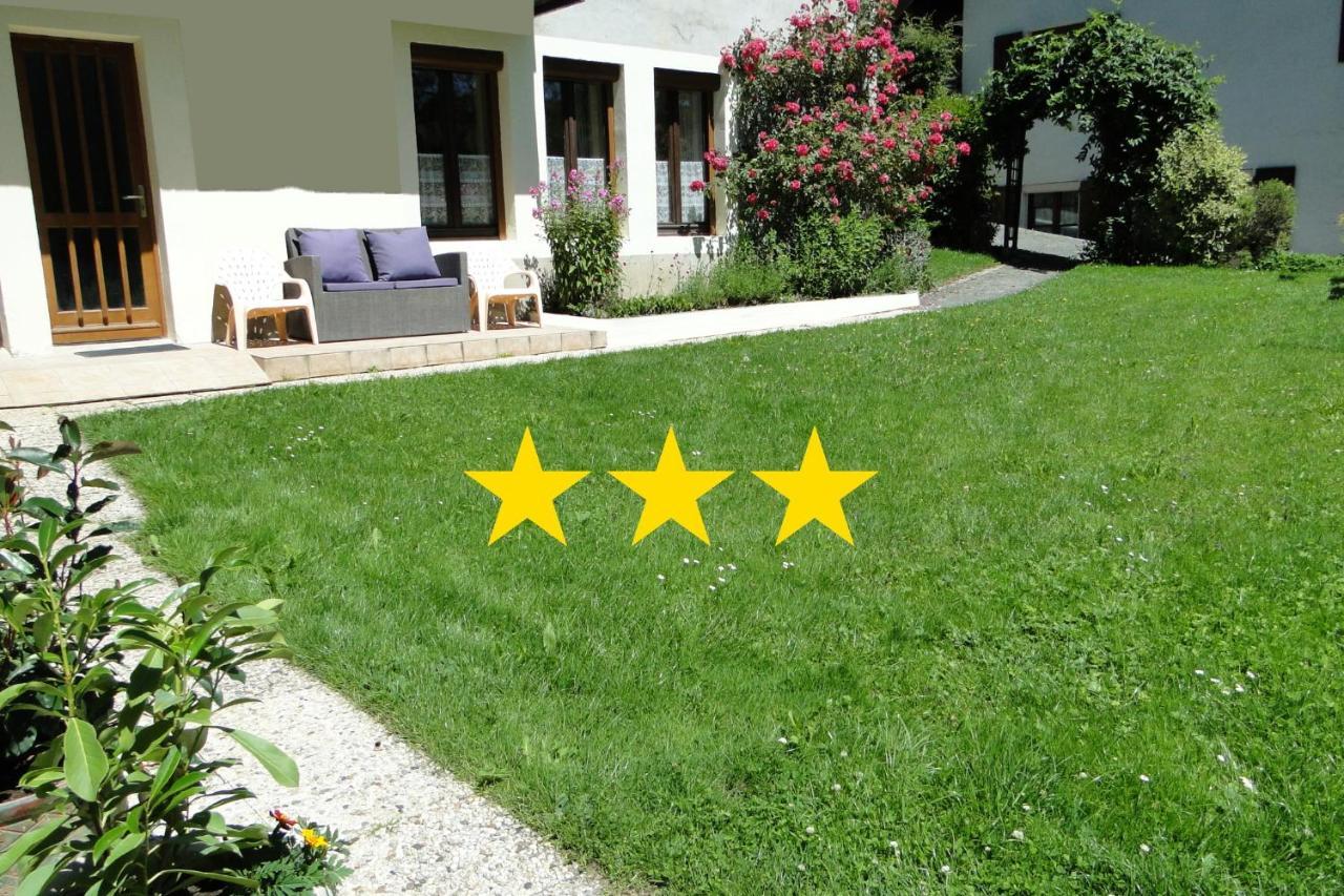 Gite 295 Montagnes Du Jura Avec Spa Et Sauna Classe 3 Etoiles Foncine-le-Haut Екстериор снимка